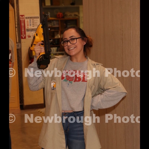 Meet your Posher, Tamara - Picture 1 of 1